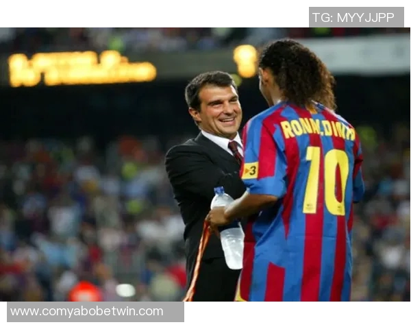 拉波尔塔在巴萨球员协会圣诞晚宴上发表重要致辞展望未来 拉波尔塔在巴萨球员协会圣诞晚宴上发表重要致辞展望未来